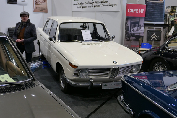 BMW 1800 (1965) aus Schweden, mit 6-Volt-Elektrik und dem geraden Armaturenbrett, TÜV neu, angeboten für 16'500 Euro – Bremen Classic Motorshow 2025