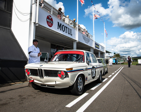 BMW 1800 TI/SA (1965) – "St Mary's Trophy" beim Goodwood Revival 2022 (1965)