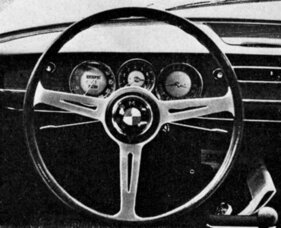 BMW 1800 TI/SA (1965) – grösserer Drehzahlmesser und Holzlenkrad unterscheiden den ihn vom normalen TI