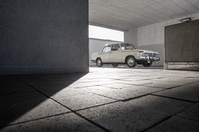 BMW 2000 (1971) - die "Neue Klasse" mit dem Zwellitermotor BMW 2000 (1971) - die "Neue Klasse" mit dem Zwellitermotor