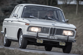BMW 2000 (1971) - kompakt war er nicht mit 4,7 x 1,7 Meter Grundfläche BMW 2000 (1971) - kompakt war er nicht mit 4,7 x 1,7 Meter Grundfläche