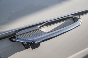 BMW 2000 (1971) - massive Türgriffe