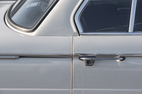 BMW 2000 (1971) - vier Türen, guter Einstieg in den Fond