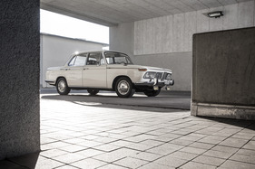 BMW 2000 (1971) - vier Türen und Kraft unter der Haube - Freude am Fahren