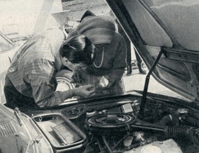 BMW 2000 Automatic (1967) - Der Tankwart mit Perlenkette BMW 2000 Automatic (1967) - Der Tankwart mit Perlenkette