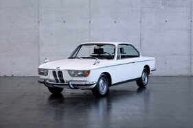 BMW 2000 CA (1966) - als Lot 086 an der Humer und Granner Classic Expo Salzburg Versteigerung 2024