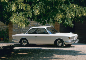 BMW 2000 CS im Test - Kompromiss aus Limousine und Sportcoupé