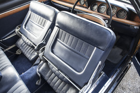 BMW 2000 CS (1968) - umklappbare Sitzlehnen mit Liegesitzbeschlägen