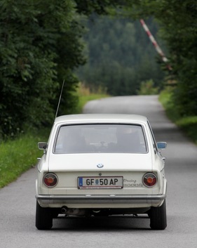 BMW 2000 Tii Touring (1972) - an der Ennstal Classic 2011 (EP4 217) (1972)