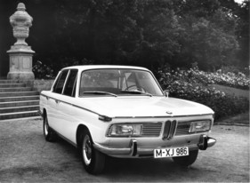 BMW 2000 Tilux (1966) – Luxus-Version des 2000 TI: 120 PS und charakteristische Rechteckscheinwerfer