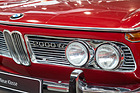 Bild: BMW 2000 ti (1966) – Sport-Version mit Doppelscheinwerfern – Retro Classics 2022