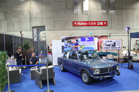 BMW 2002 (1970) als Werbeträger für Braun ClassicsIMG_6981 – Swiss Classic World Luzern 2022