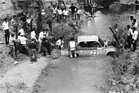 Image: BMW 2002 (1971) - stranded at the 1971 Acropolis Rally