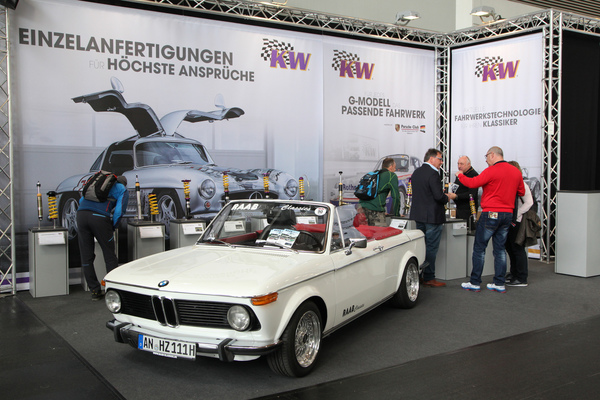 BMW 2002 Cabriolet bei KW - Motorworld Classics Bodensee 2019