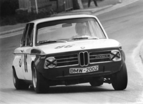 Bild BMW 2002 TI (1969) - in der Tourenwagen-EM mit Dieter Quester am Lenkrad
