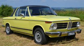 BMW 2002 cabriolet (1972) - als Lot 352 an der Bonhams Versteigerung "Les grandes marques du monde au Grand Palais" in Paris 2017