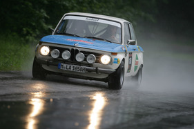 BMW 2002 ti Rallye (1969) - an der Ennstal-Classic 2012 - Orange Prolog