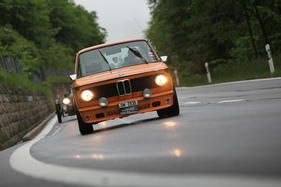 BMW 2002 tii (1972) - Oldtimer in Obwalden O-iO 2017 - Fahrt von Sarnen nach Brienz (1972)