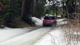 BMW 2002 tii (1973) - die späteren Zweitplatzierten unterwegs - Winterclassic HQ Teichalm 2017 (1973)