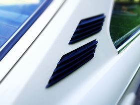 BMW 2002 touring (1973) - Entlüftungsschlitze (1973)