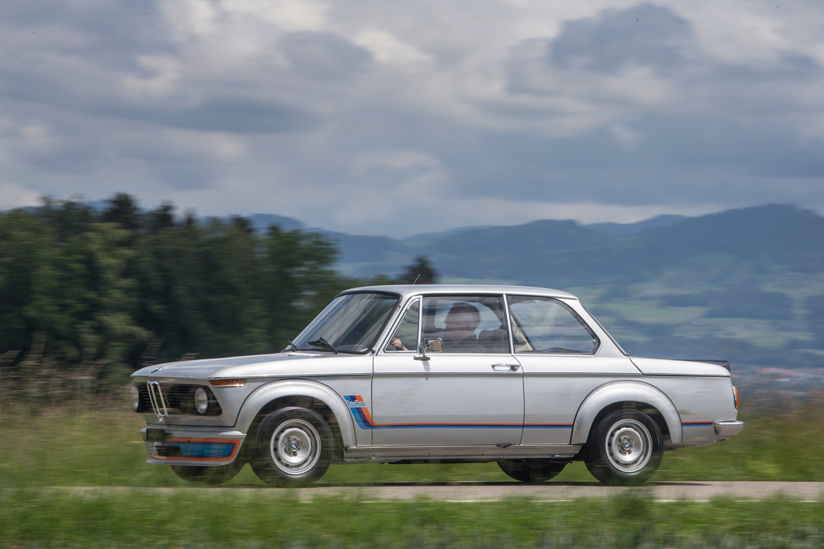 BMW 2002 turbo (1974) - der Sport von 0 auf 100 km/h sollte gemäss Werk in sieben Sekunden zu schaffen sein