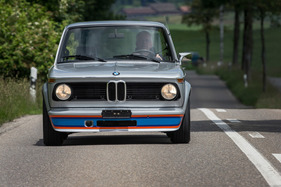 BMW 2002 turbo (1974) - mit auffälligem Frontspoiler