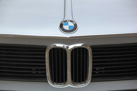 BMW 2002 turbo (1974) - natürlich mit BMW-Niere (1974)