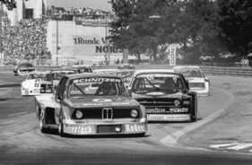 BMW 2002 turbo (1977) - Walter Röhrl auf dem Schnitzer-BMW in der DTM 1977