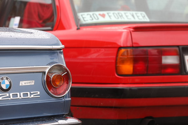 BMW 2002 und E30 - die Liebe dauert für immer - Oldtimer Sunday Morning Treffen Zug am 6. August 2023