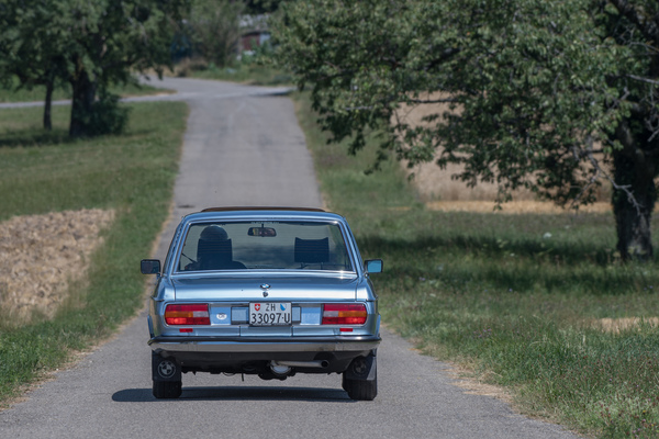 BMW 2500 (1976) - Kopfstützen waren noch in den frühen Siebzigerjahren nicht Serienausstattung