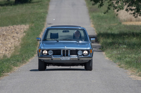BMW 2500 (1976) - zwei Rückspiegel, keine Selbstverständlichkeit BMW 2500 (1976) - zwei Rückspiegel, keine Selbstverständlichkeit