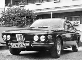 BMW 2800 CS (1968) - kraftvoller Anblick mit vier Halogenscheinwerfern