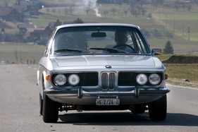 BMW 2800 CS (1969) - die Front wurde für das Coupé neu gezeichnet BMW 2800 CS (1969) - die Front wurde für das Coupé neu gezeichnet