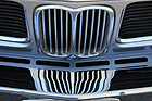 Bild: BMW 2800 CS (1969) - viel Chrom am Wagenbug