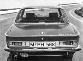 BMW 3.0 CS (1972) - Heck des Dreiliter-Coupés