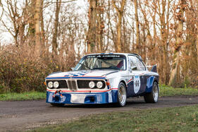 BMW 3.0 CS/L FIA Group 2 (1976) - Lot 141 an der Bonhams Versteigerung "Les Grandes Marques du Monde à Paris" am 1. Februar 2024