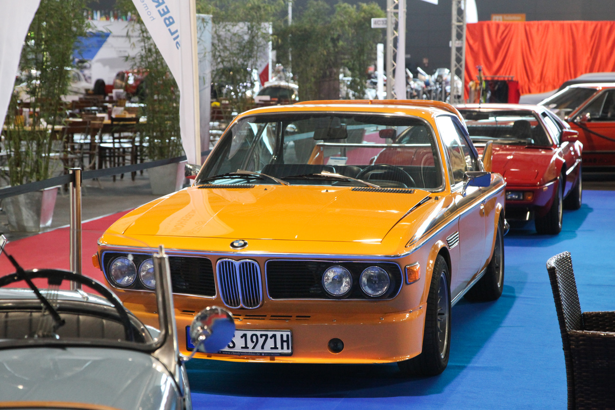 BMW 3.0 CSL (1972) - the E9 Coupé in orange - Retro Classics Stuttgart 2019