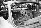 BMW 3.0 CSL (1973) - Blick durch die Rohkarosse