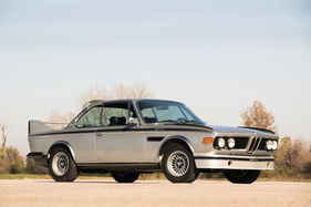 BMW 3.0 CSL (1973) - die letzte Serie hatte bereits 3,2 Liter Hubraum, der 3.0-Schriftzug blieb aber BMW 3.0 CSL (1973) - die letzte Serie hatte bereits 3,2 Liter Hubraum, der 3.0-Schriftzug blieb aber