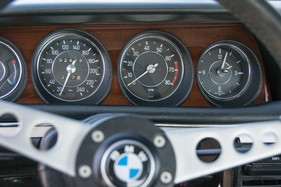 BMW 3.0 CSL (1973) - hochdrehender Reihensechszylinder, siehe Drehzahlmesser (1973)