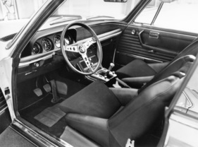 BMW 3.0 CSL (1974) - Schalensitze und Sportlenkrad im sportlichsten Coupé BMW 3.0 CSL (1974) - Schalensitze und Sportlenkrad im sportlichsten Coupé