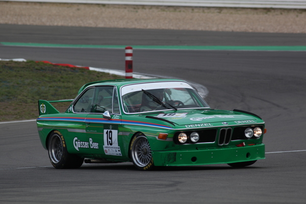 BMW 3.0 CSL (1977) - am BMW-Rennen R9 - AvD Oldtimer Grand Prix 2013