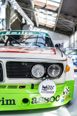 Bild: BMW 3.0 CSL Gruppe 2 (1976) - Sonderausstellung "In the Spotlight: Circuit de Spa-Francorchamps – 100 Years" in der Autoworld in Brüssel