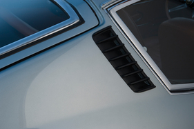 BMW 3000 Coupé Frua (1967) - Entlüftungsöffnung hinter der Seitenscheibe