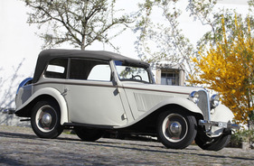 BMW 303 (1933) - Cabriolet im geschlossenen Zustand