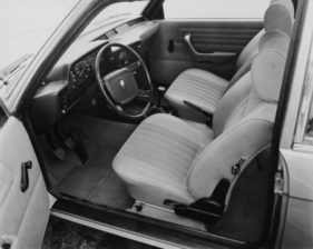 BMW 316-320 (1975) – Cockpit