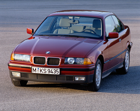 BMW 318i (1995) - Vierzylinder-Coupé der Baureihe E36
