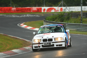 BMW 318iS (1999) am 42. RCM DMV Grenzlandrennen 2019 auf dem Nürburgring