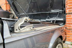 BMW 320/6 (1977) – Die Gebrauchsspuren sind erkennbar.