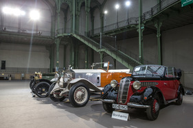 BMW 320 Cabriolet (1938) - als Lot 371 versteigert an der Bonhams Grand Palais Verteigerung in Paris am 4. Februar 2016